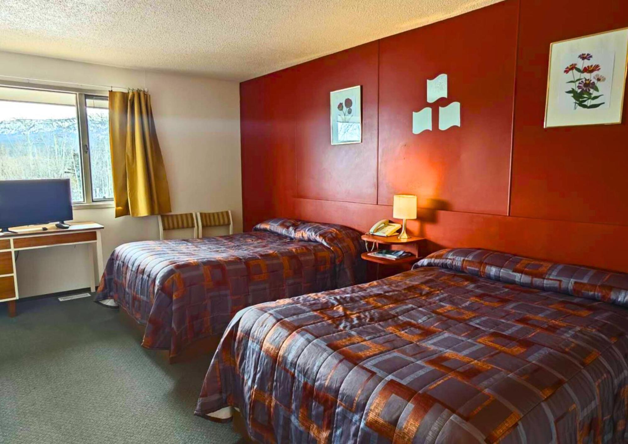 Cozy Corner Motel & Restaurant Haines Junction Exteriör bild